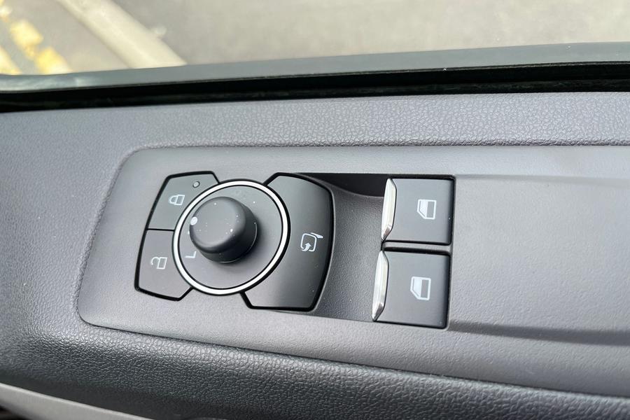Ford TRANSIT CUSTOM Photo autoimg-7ab9242b97b72ff7121770413ef8069b0e6210dd.jpg