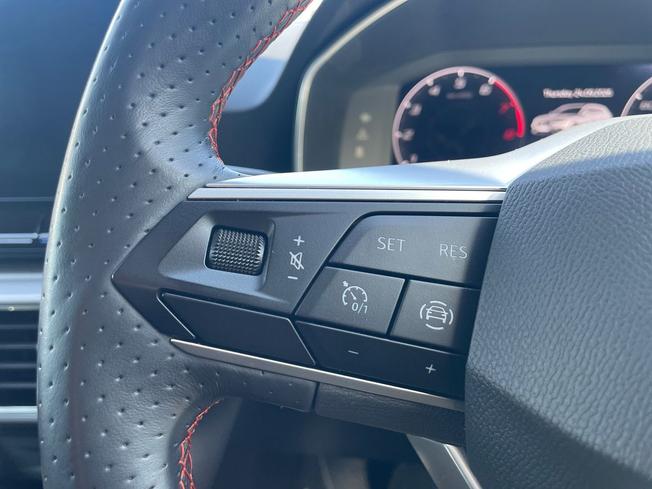 SEAT Leon Photo 16