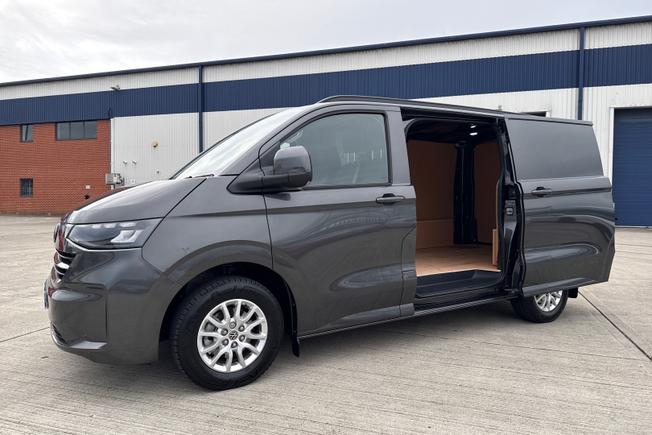 VOLKSWAGEN Transporter Photo 34