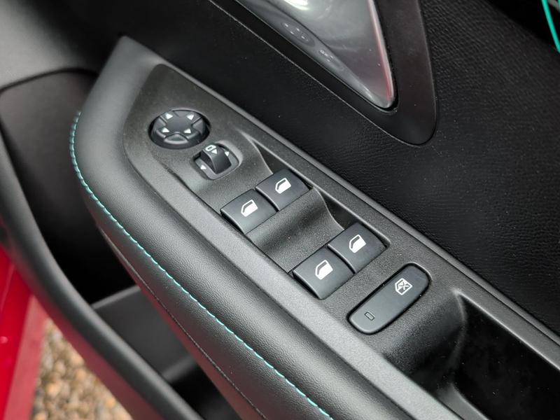 Used Peugeot 208 NV70KYT 25