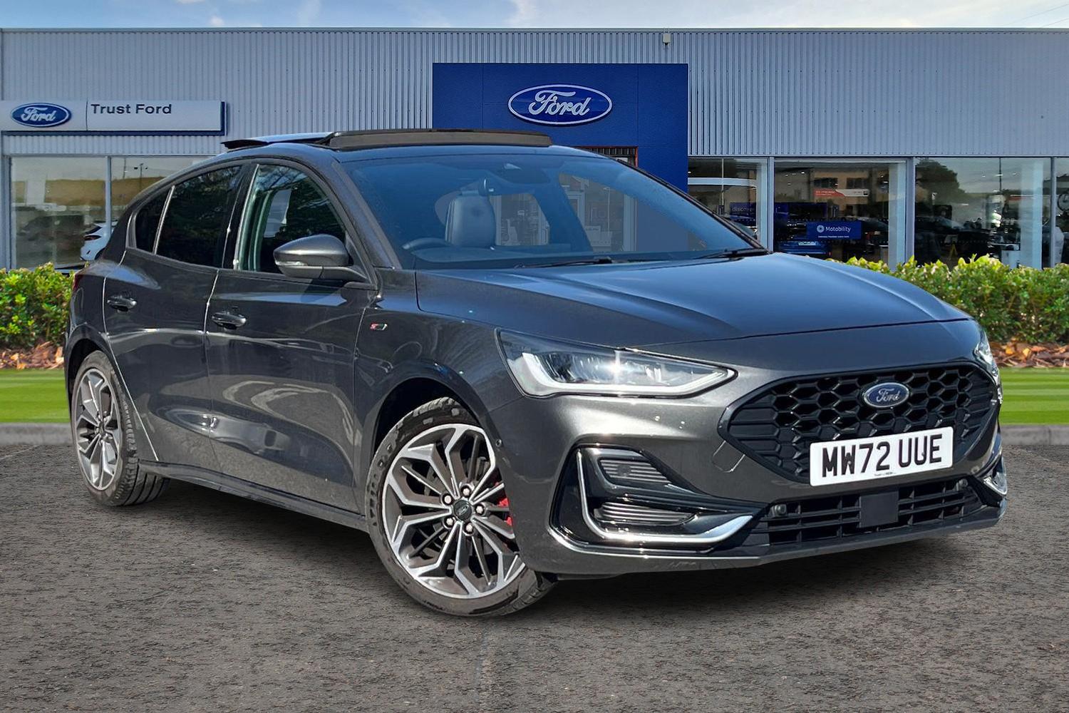 Ford Focus Photo 0