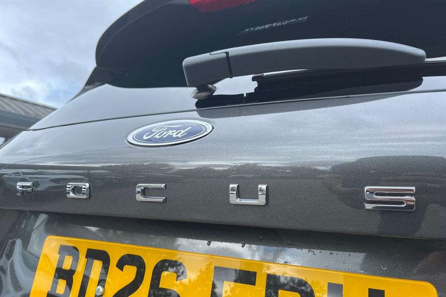 Ford Focus Photo autoimg-7abbf26b252be260ca0f2e8143bf81edd202b928.jpg