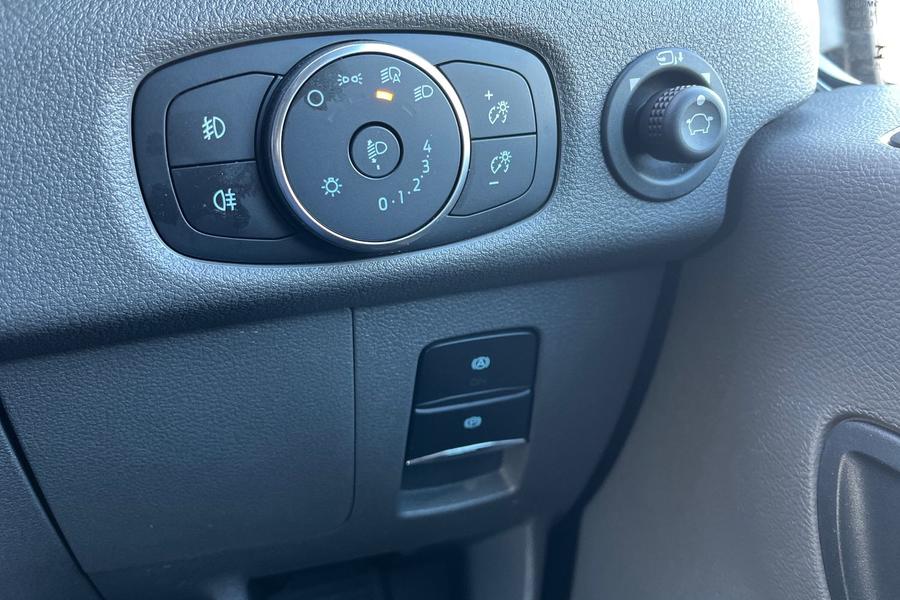Ford TRANSIT Photo autoimg-7abc257619b9ea1e4dd4b900e86d89f87bd8e6c5.jpg