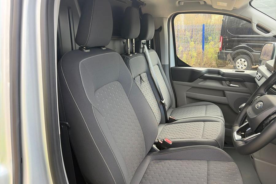 Ford TRANSIT CUSTOM Photo autoimg-7ac0edca5f60a5f3827417f9fca54b1ef0f9b0d6.jpg