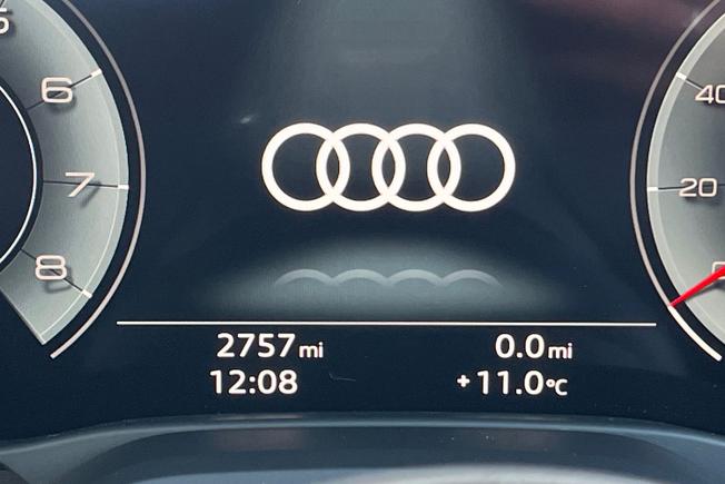 AUDI Q2 Photo 16