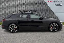 AUDI S6 E-Tron Avant Photo 4