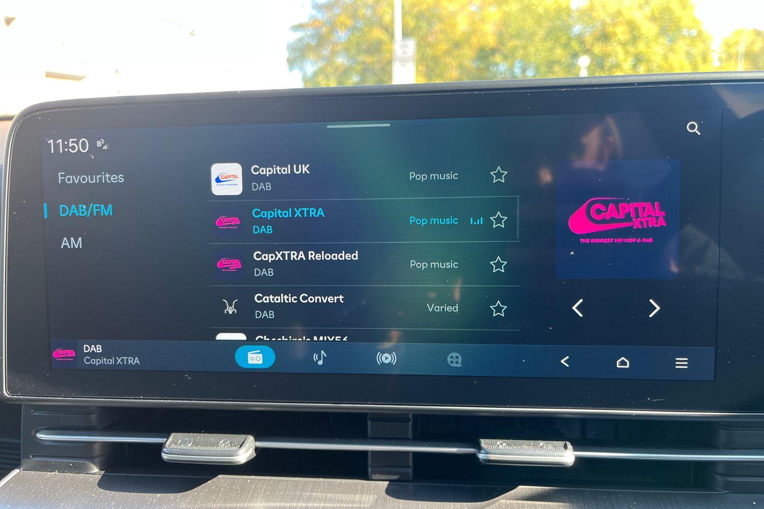 Hyundai KONA Photo 27