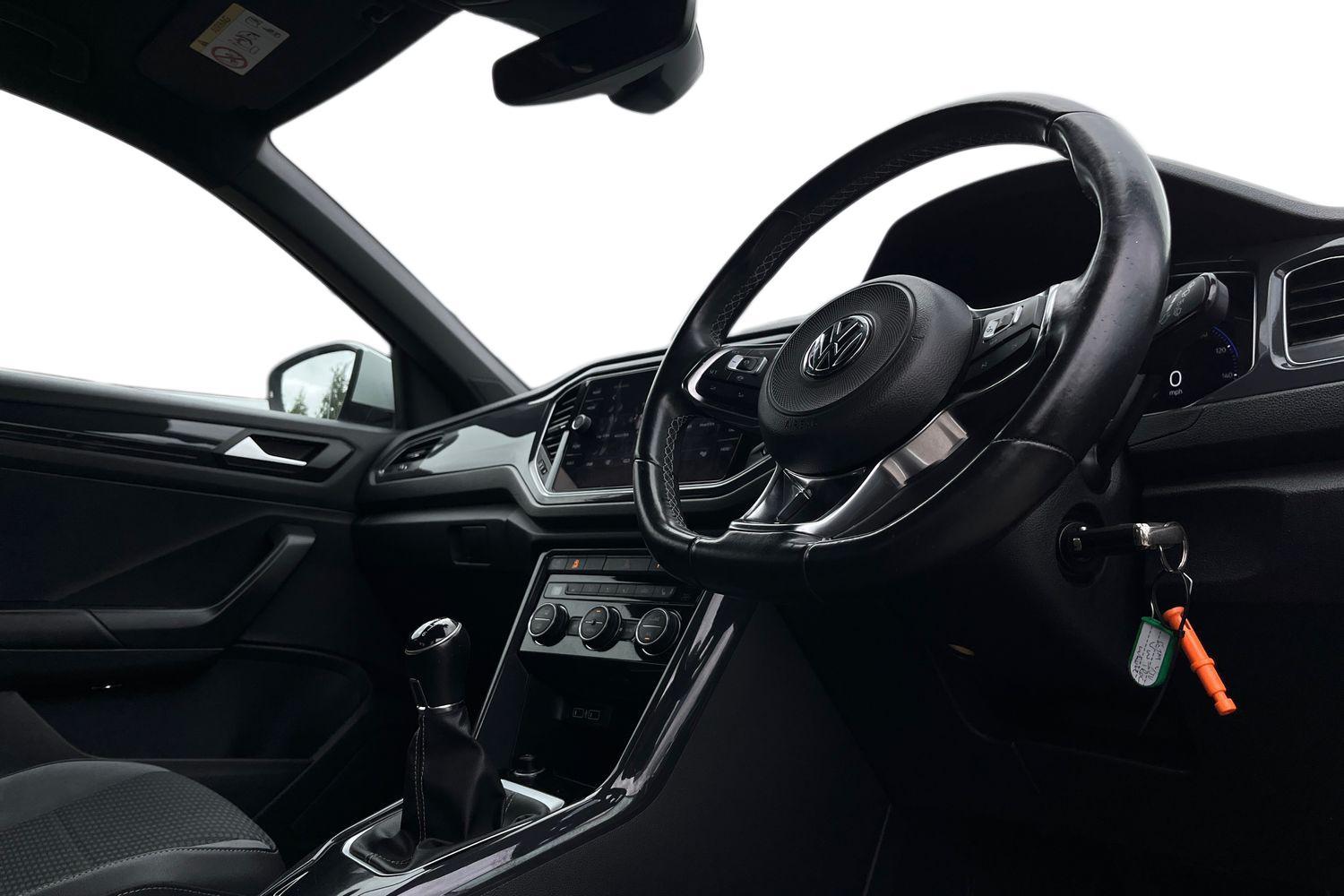 Volkswagen T-Roc Photo 8
