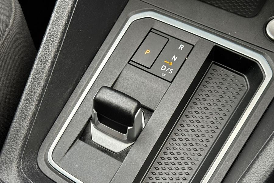 Ford TOURNEO CONNECT Photo autoimg-7acb8852cea33b37a7f2442f0ed52ad973bf415f.jpg