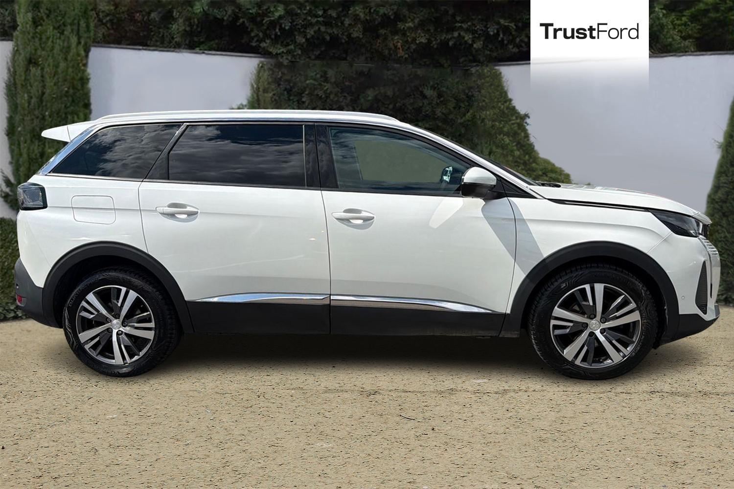 Peugeot 5008 Photo 2