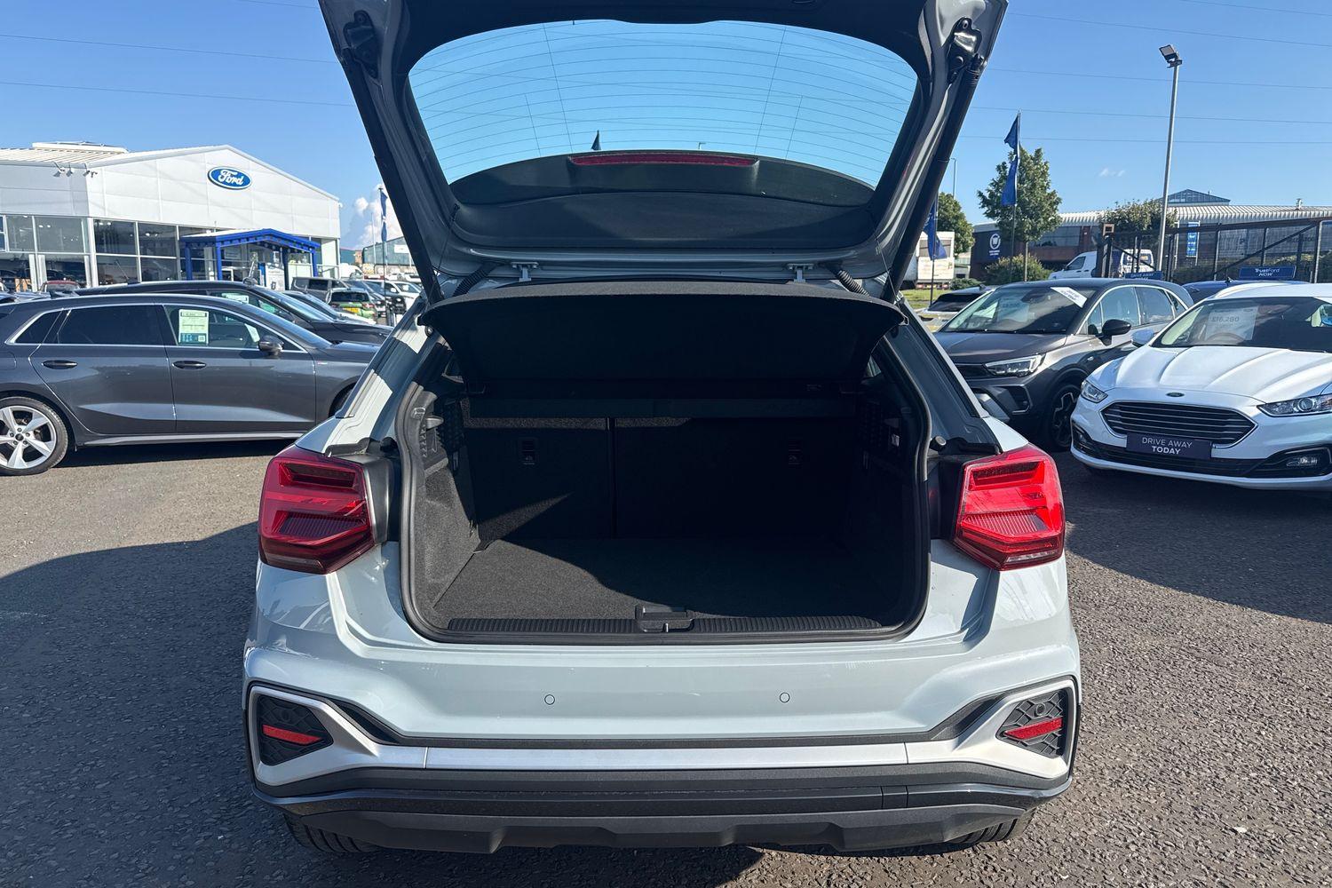 Audi Q2 Photo 20