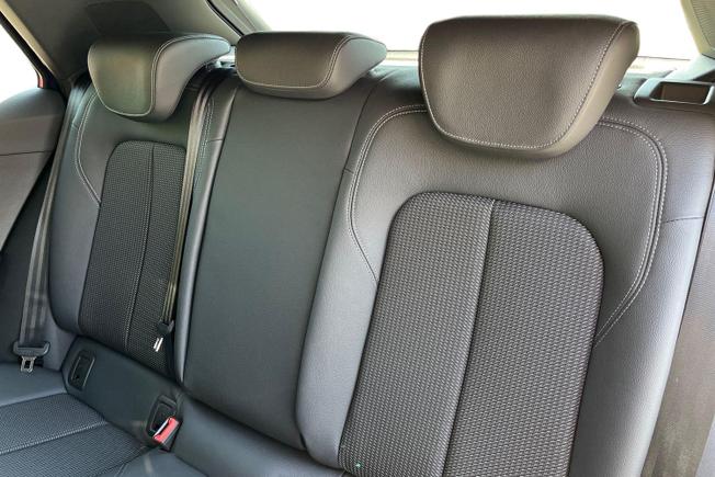Audi Q2 Photo 9