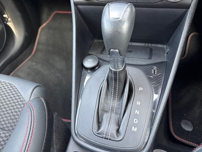 FORD Fiesta Photo 32