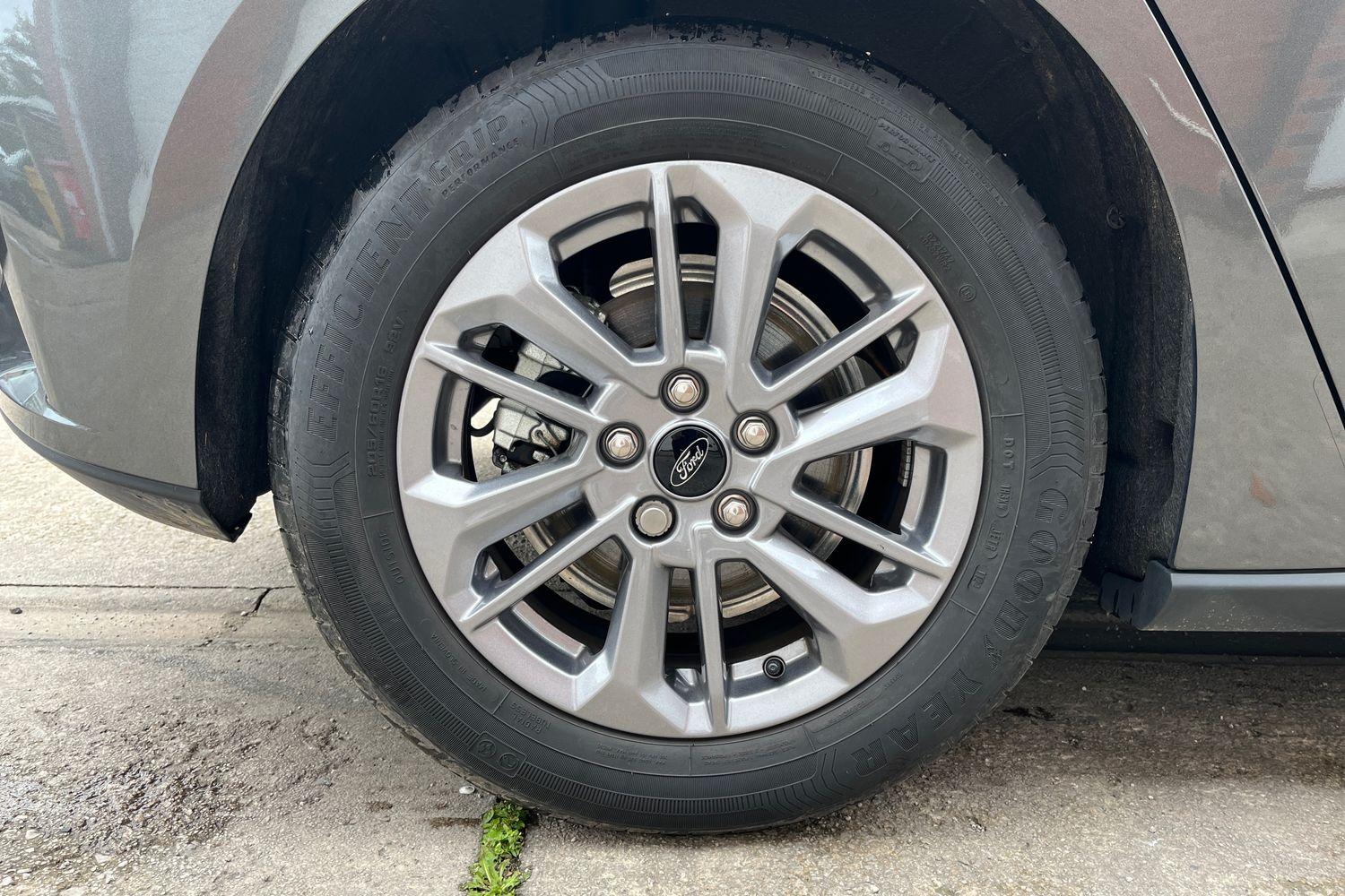 Ford FOCUS Photo 7