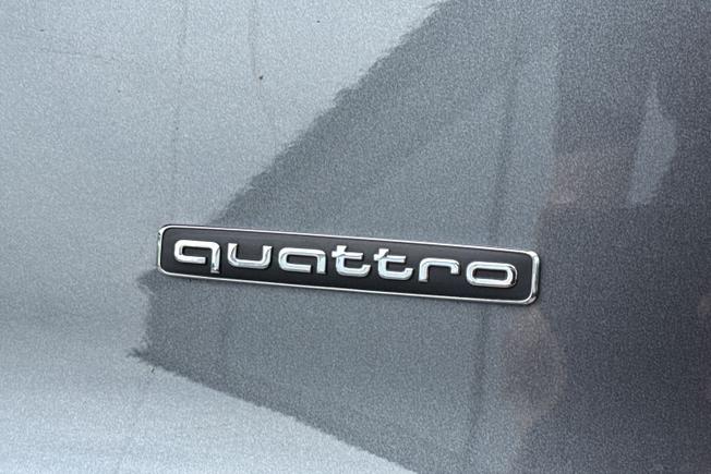 AUDI A6 Photo 27