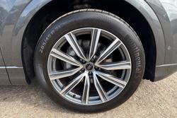 AUDI Q8 Photo 5