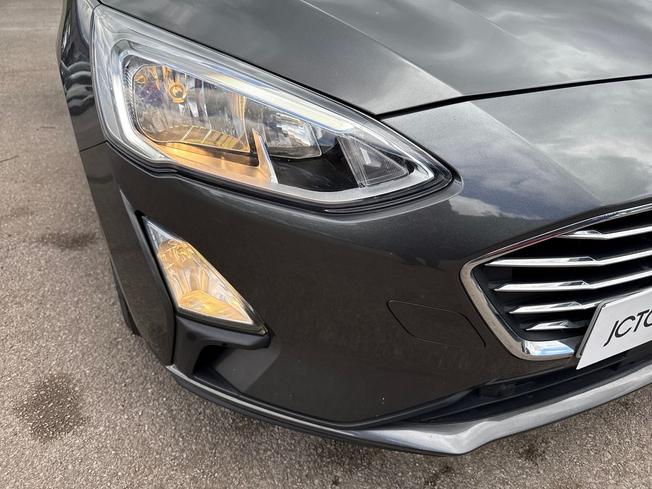 FORD Focus Photo 31