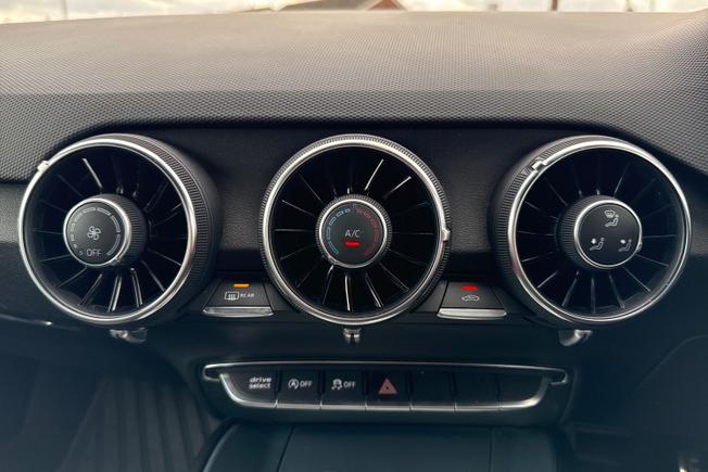 AUDI TT Photo 49