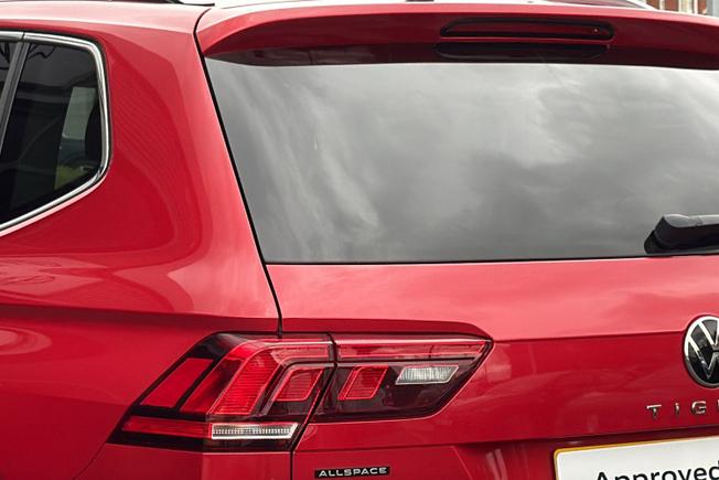 VOLKSWAGEN Tiguan Allspace Photo 49