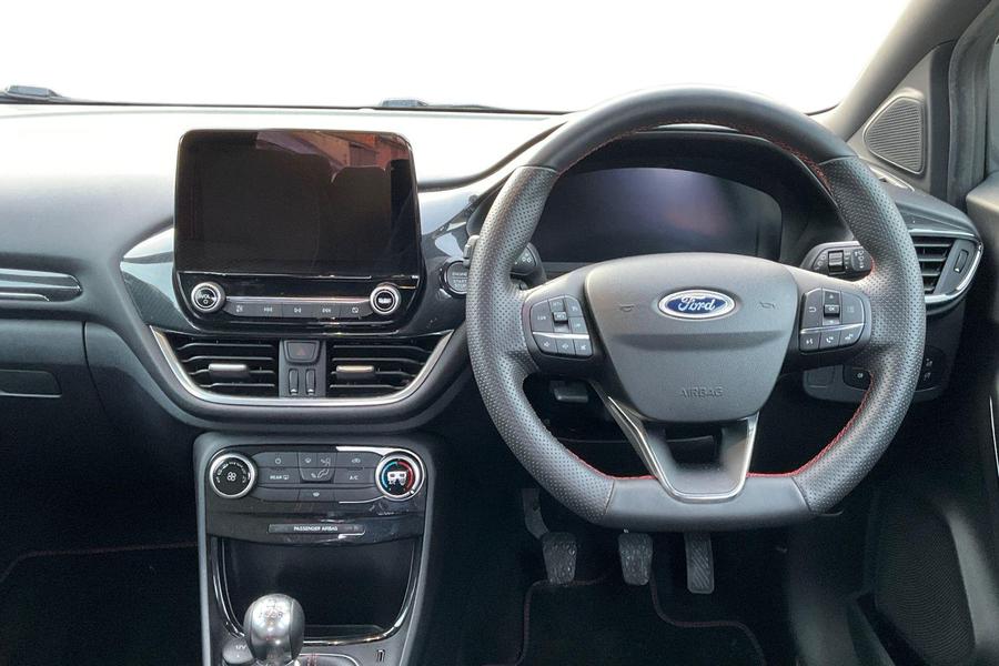 Ford PUMA Photo autoimg-7adc603cc57f106f99dd3df9e0408bbc0091dcd3.jpg