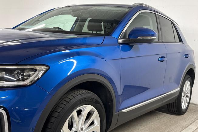 Volkswagen T-Roc Photo 30