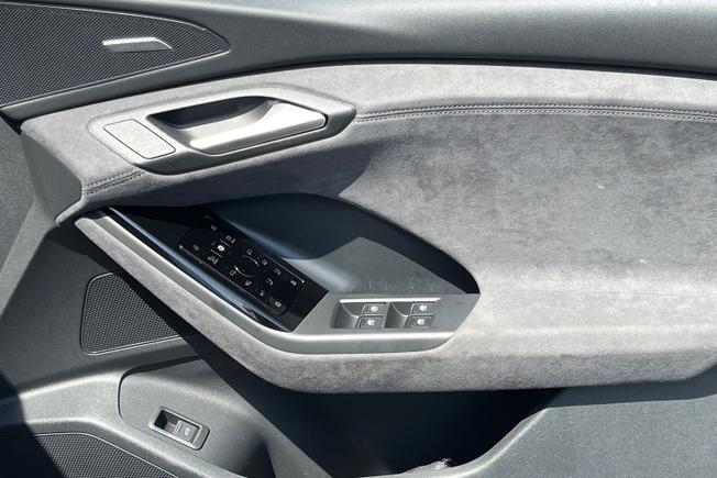 Audi Q6 Photo 42