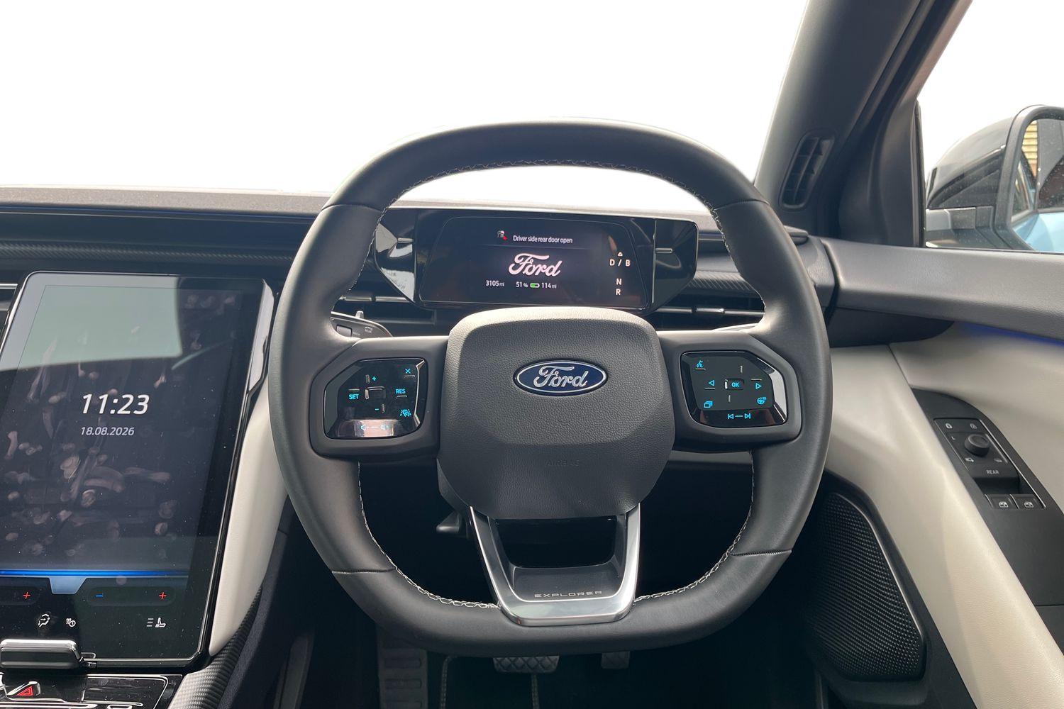 Ford EXPLORER Photo 10