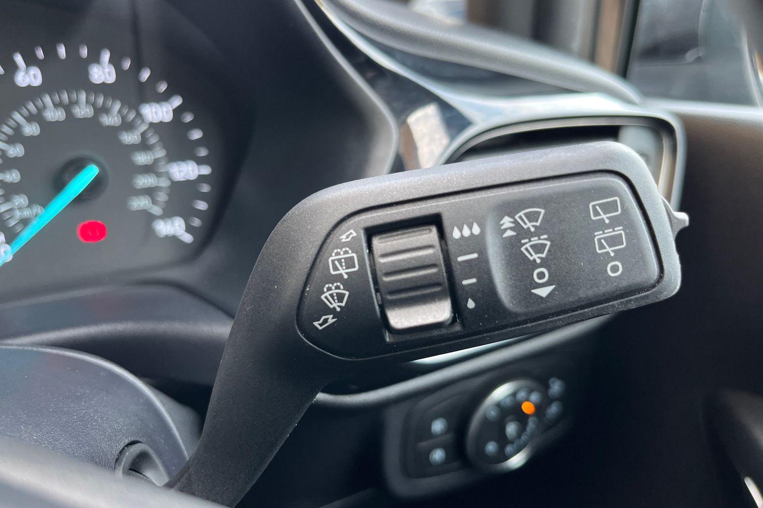 Ford FIESTA Photo 14