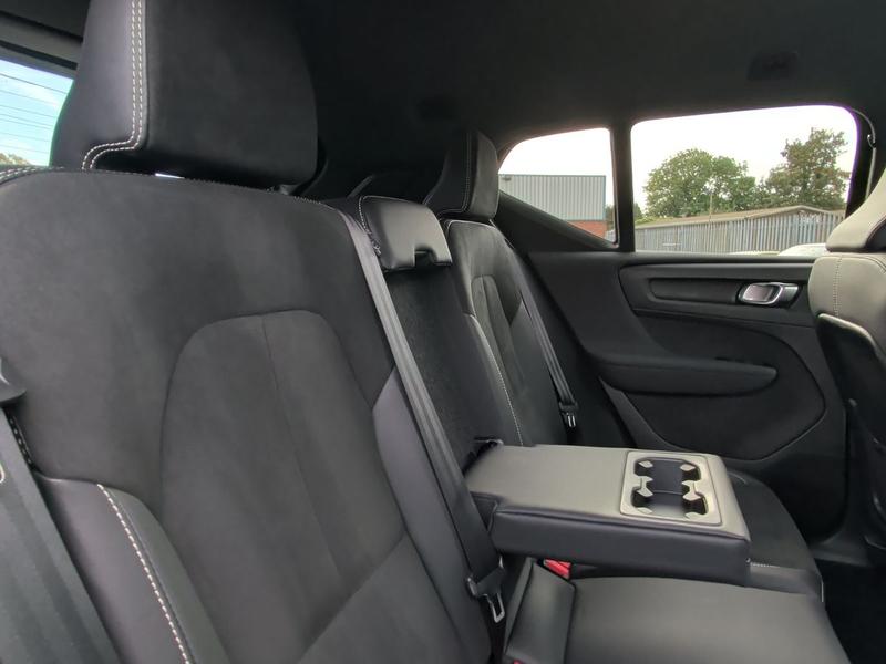 Used Volvo XC40 KN22BFE 39