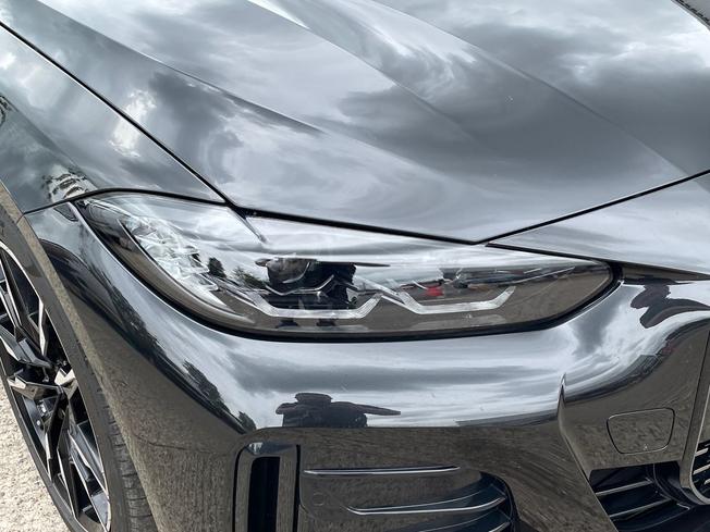 BMW I4 Photo 19