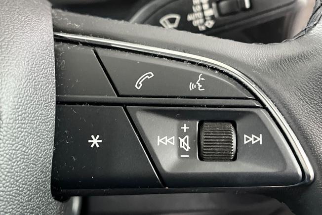 AUDI Q3 Photo 17