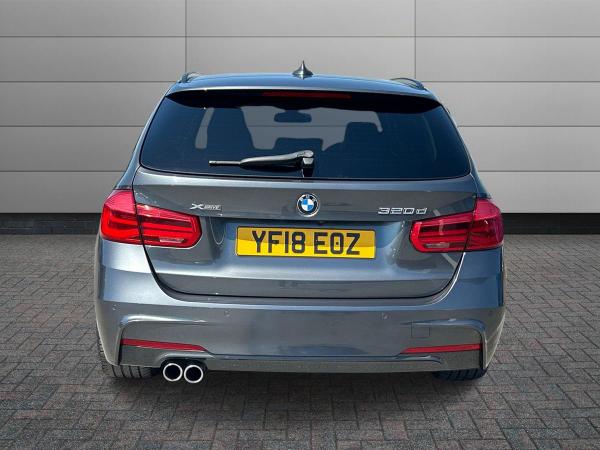 BMW 3 Series Photo autoimg-7ae8b1a70b4a140775b16e814c802fdc206a90c1.jpg