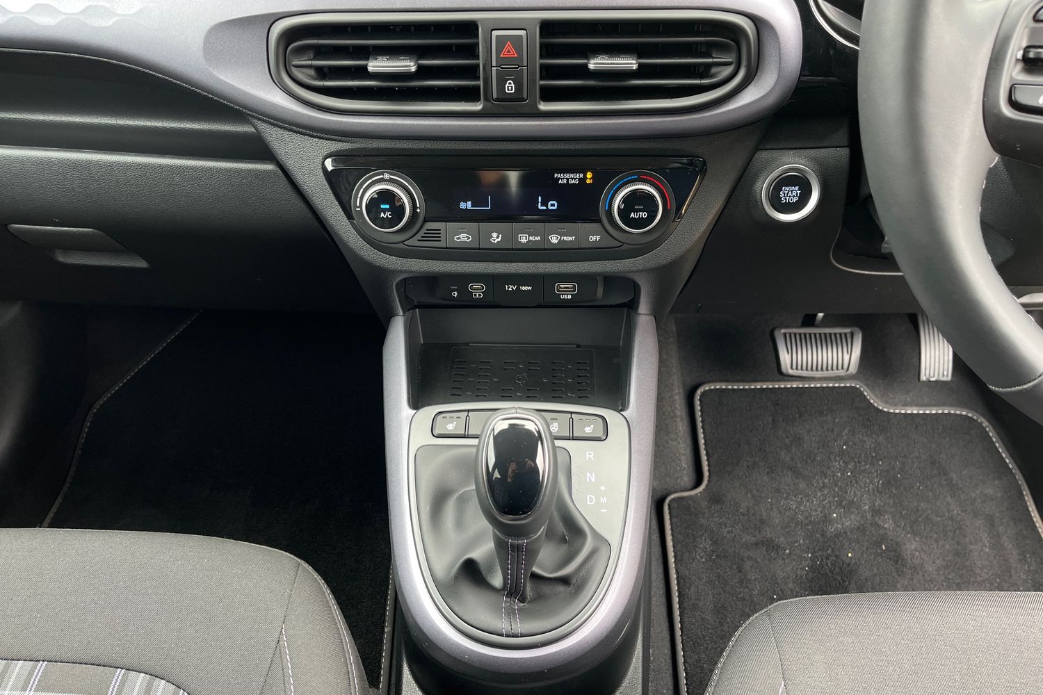 Hyundai i10 Photo 30