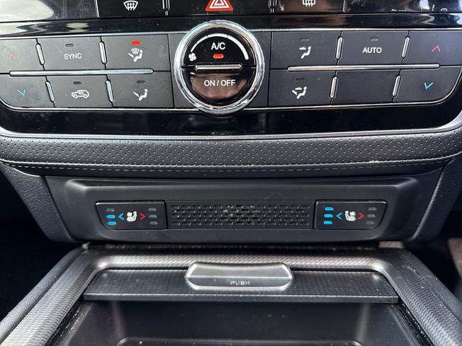 SSANGYONG Rexton Photo 37