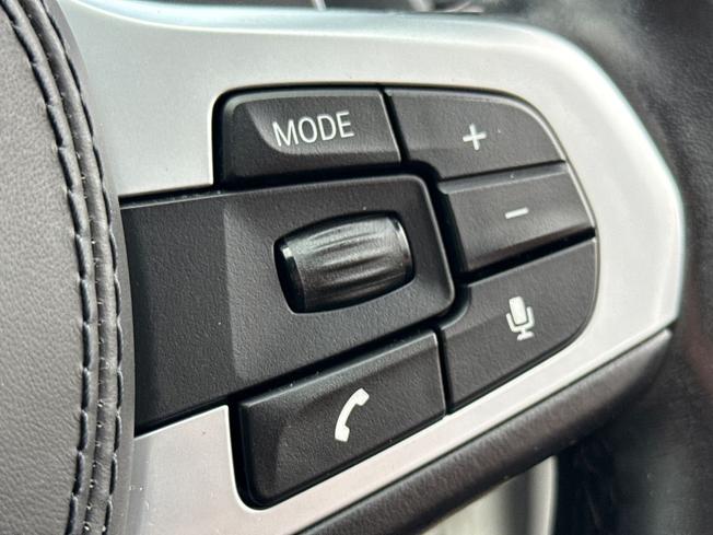 BMW 5 Series Photo 17