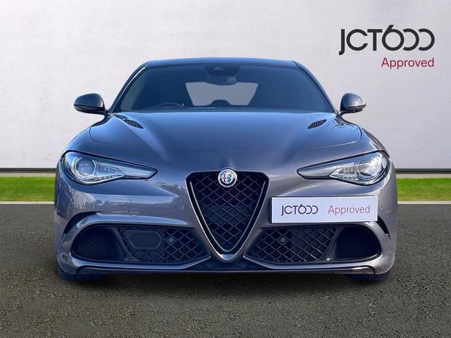 ALFA ROMEO Giulia Photo 8