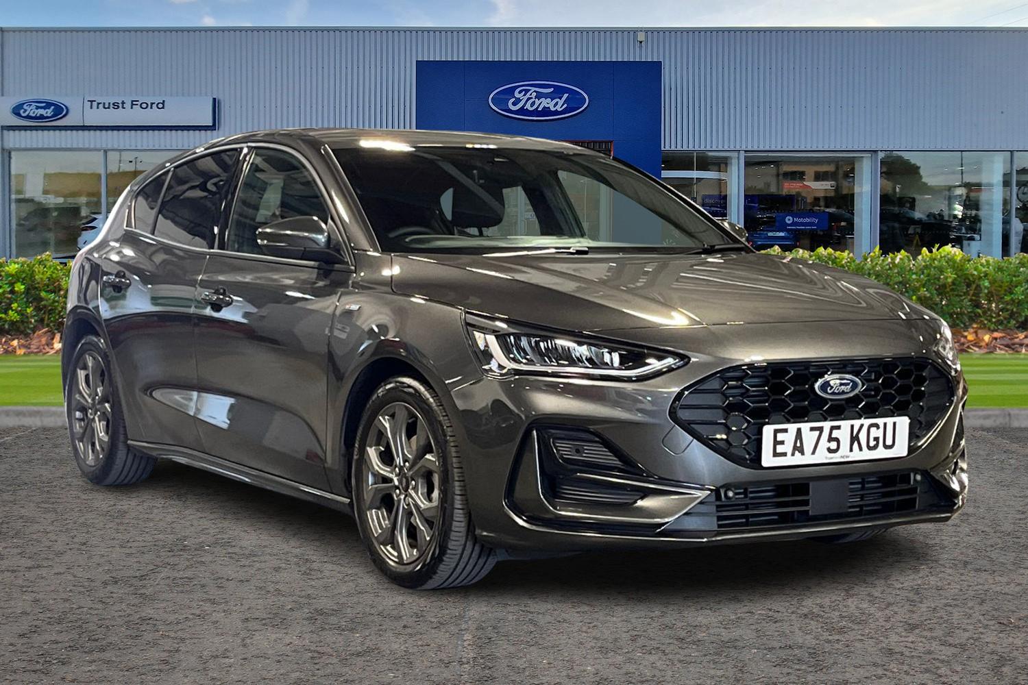 Ford Focus Photo 0