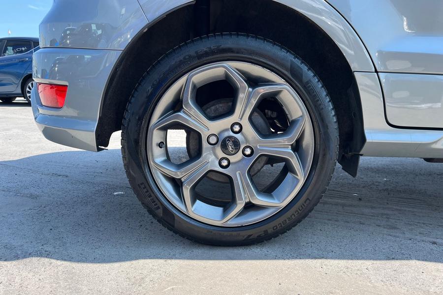Ford ECOSPORT Photo autoimg-7af5449d58a8584e39889e82bd7551e894d534f3.jpg