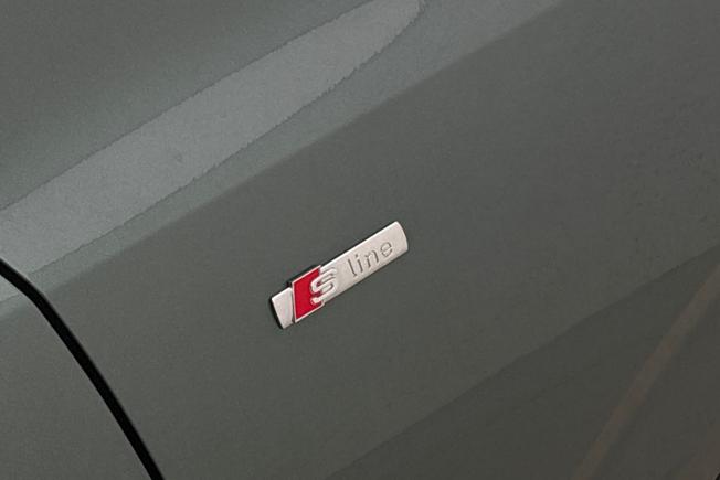 AUDI Q3 Photo 20
