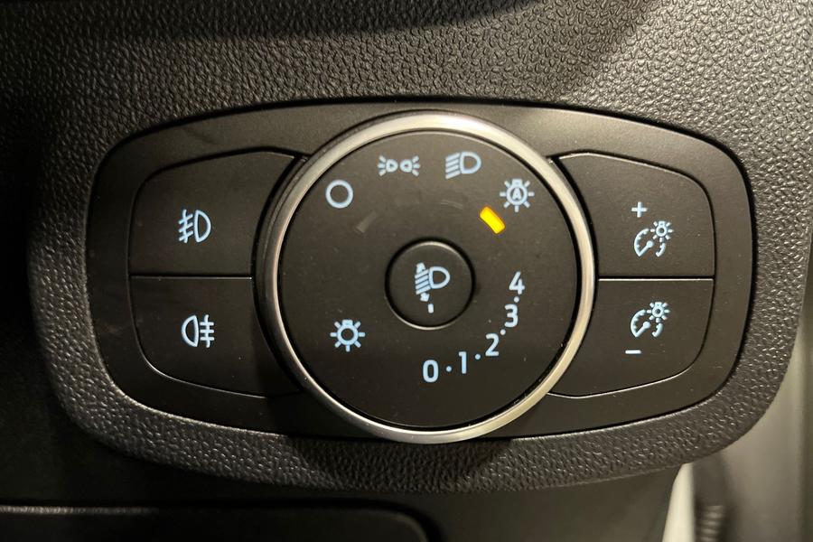 Ford FIESTA Photo autoimg-7b01441c0a69d98dd3fbb95422d642b787179baf.jpg