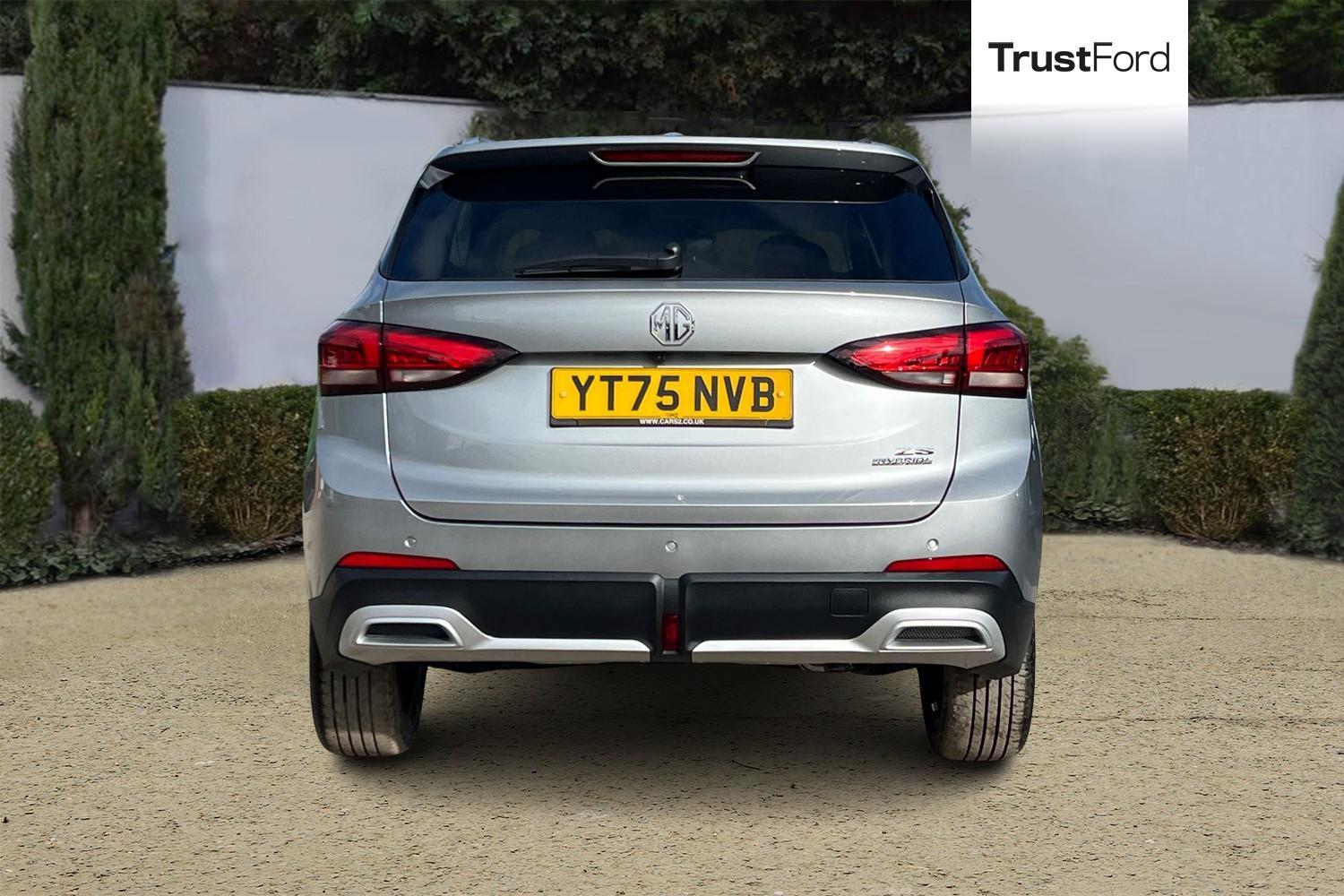 MG Motor UK ZS Photo 6