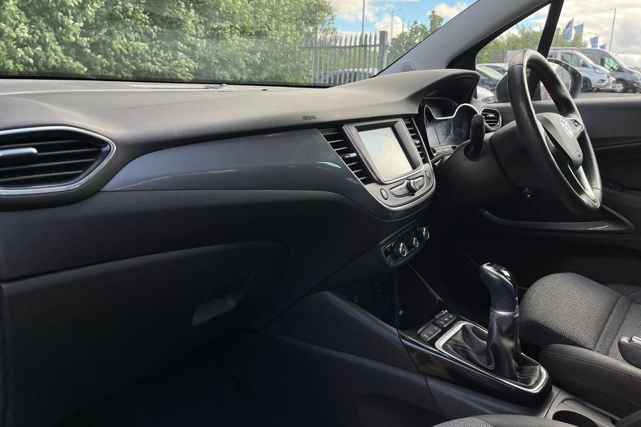 Vauxhall CROSSLAND Photo autoimg-7b03a3540f2d7dfe3a340a4e2f4df2ab0a0e6995.jpg