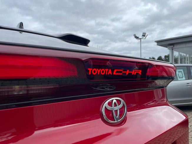 TOYOTA C-Hr Photo 21