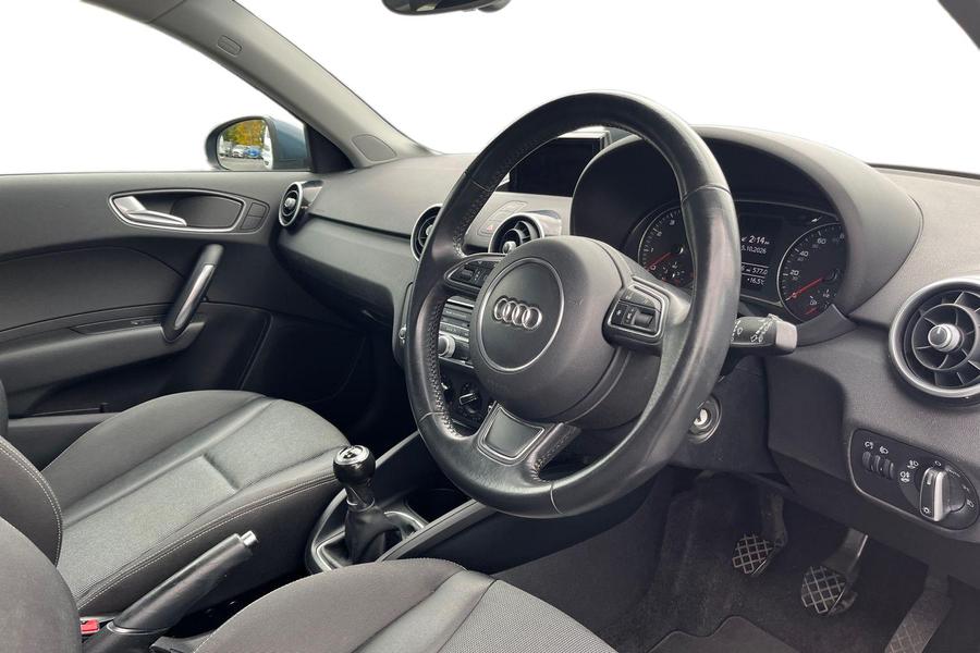 Audi A1 Photo autoimg-7b0900283612633a5cc067da4c6deb6c4c9120d5.jpg
