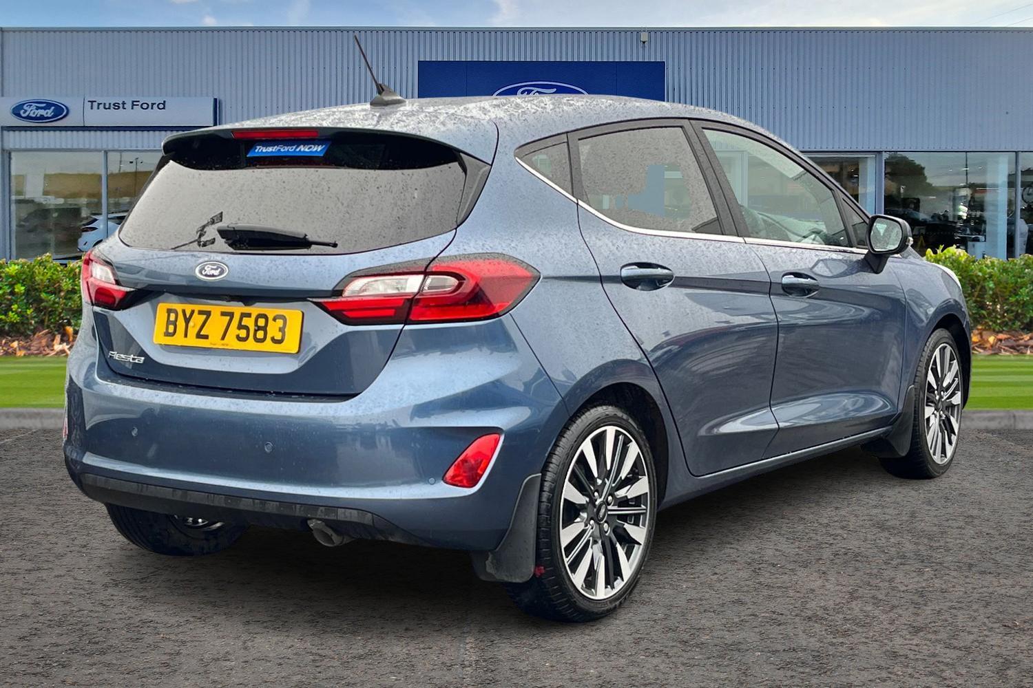 Ford FIESTA Photo 3