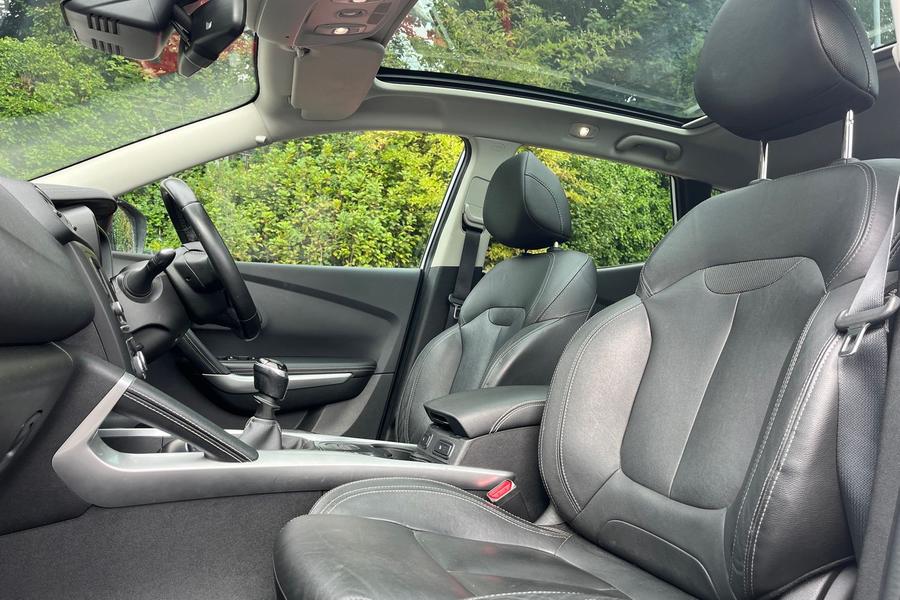 Renault Kadjar Photo autoimg-7b17545e23de6ceb7eb396571799dcb4ef67afc7.jpg
