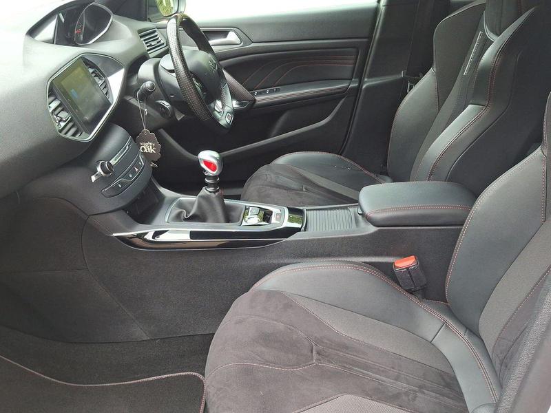 Used Peugeot 308 NU69VXE 17