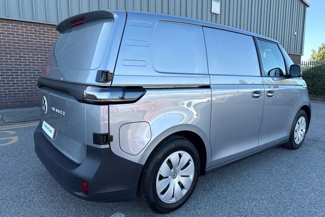 VOLKSWAGEN Id. Buzz Photo 35