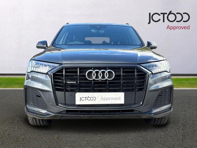 AUDI Q7 Photo 8