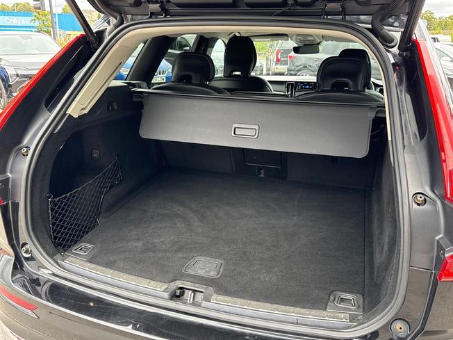 VOLVO XC60 Photo 12